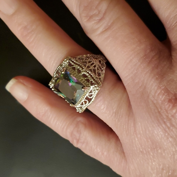 New Emerald Cut Mystic Topaz Silver Statement Ring. - Picture 12 of 16